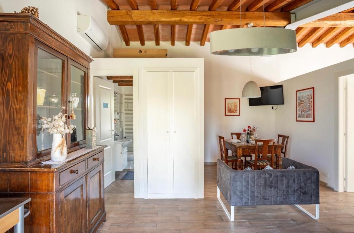 Cozy Tuscany Apartment With View Pescia Extérieur photo